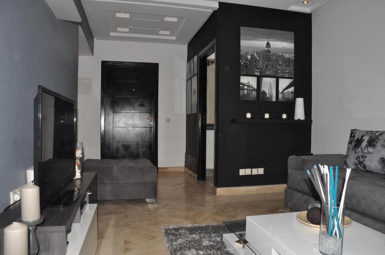 Val Fleuri Apartment With Balcony, Casablanca Esterno foto
