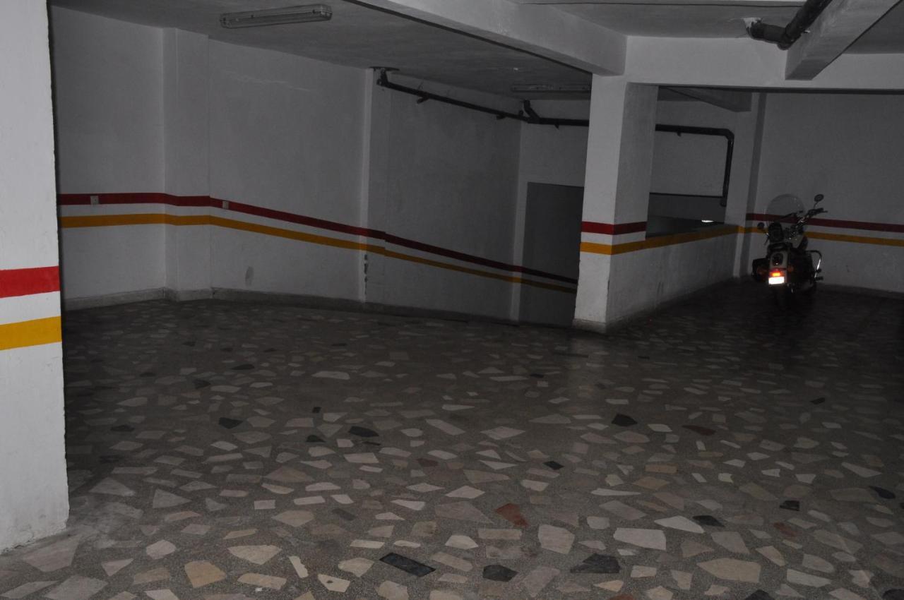 Val Fleuri Apartment With Balcony, Casablanca Esterno foto