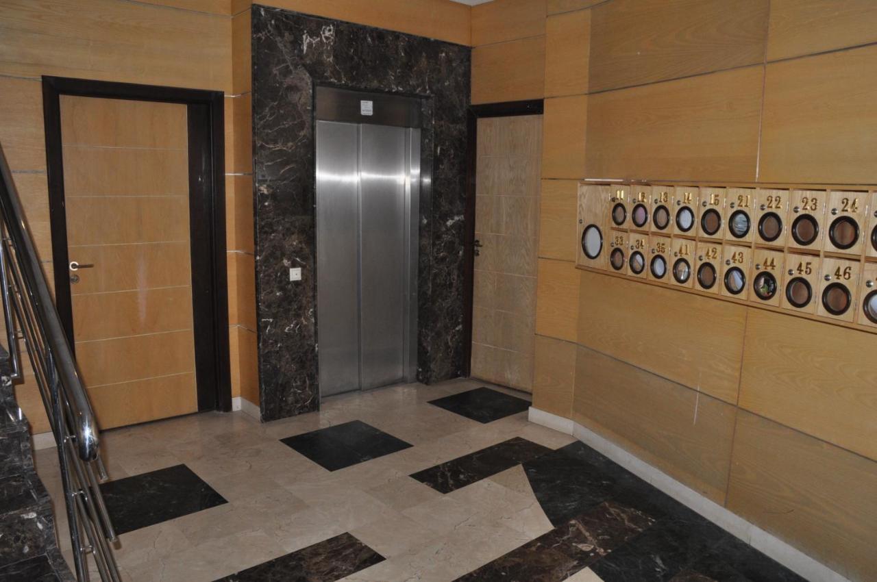 Val Fleuri Apartment With Balcony, Casablanca Esterno foto